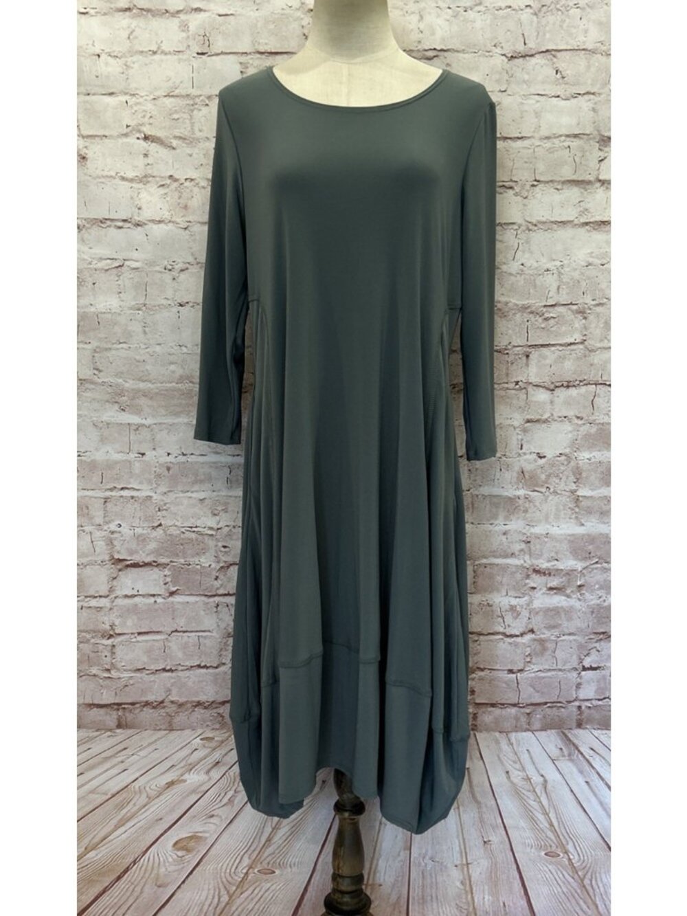 Marla Wynne Dress Petite Medium PM Dusty Blue Stretch Solid Lantern Wedge NEW